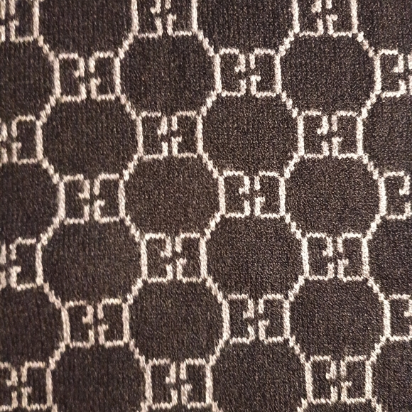 Black and Gray Patterned Scarf - Picture 10 of 16